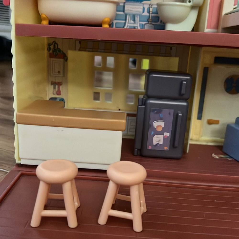 Bluey Family Home Playset - Picture 4 of 7